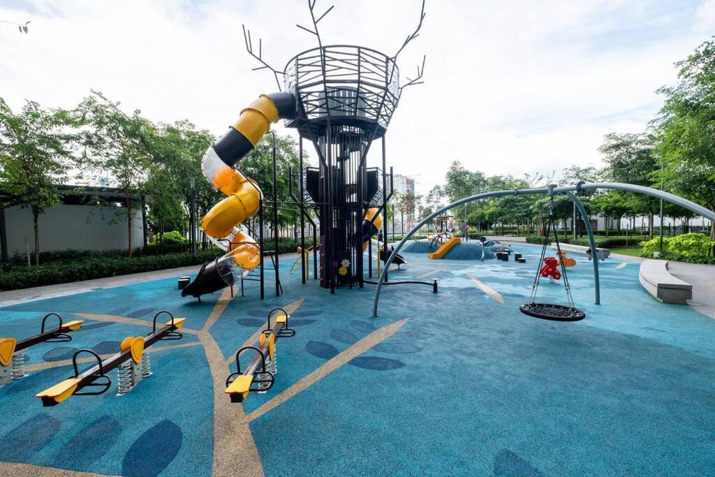 Pangsapuri Mini Playground 10pax M Vertica Mrt Velocity Mall *